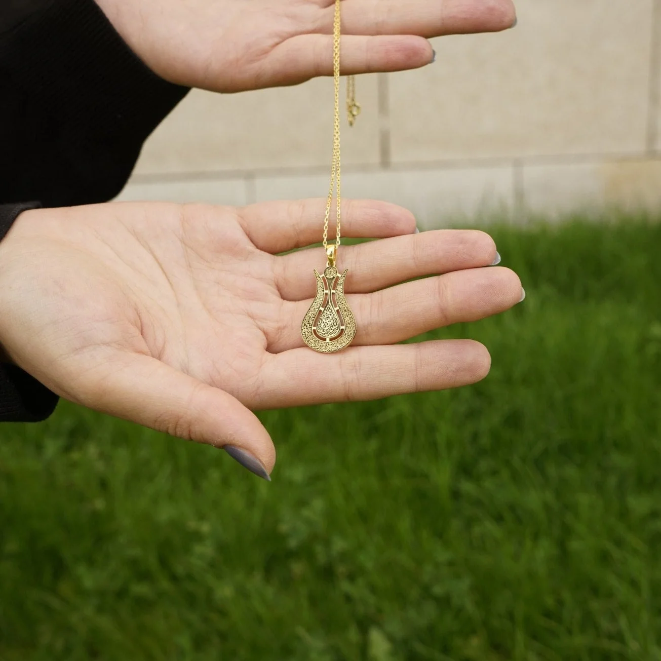 Ayatul Kursi Islamic Jewelry | Tulip Shaped Design - 18K Gold Plated Silver Muslim Pendant - Image 5