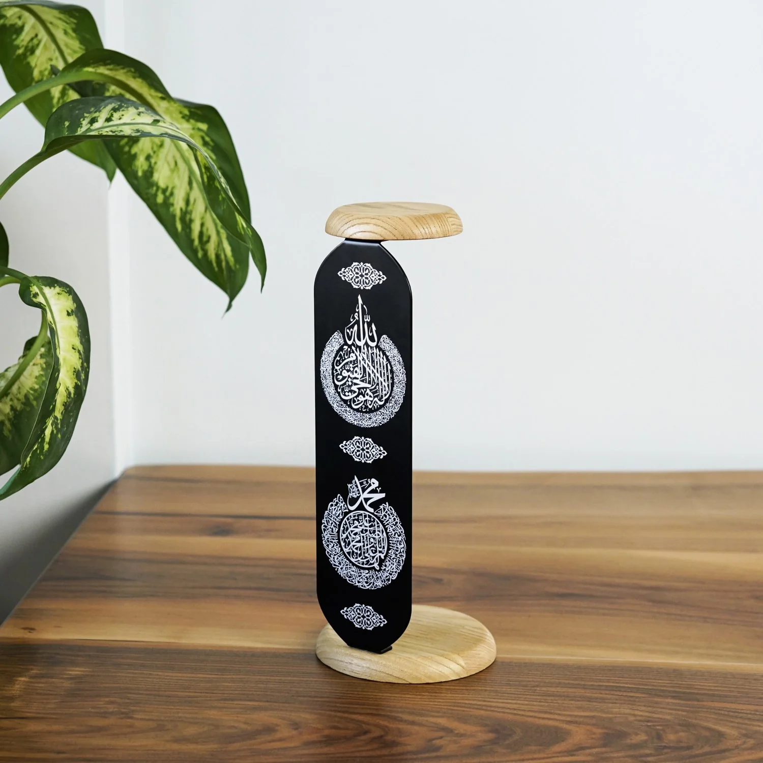 Islamic Candle Holder Table Decor with Ayatul Kursi and Allahumma Salli-Barik Motifs - Image 6