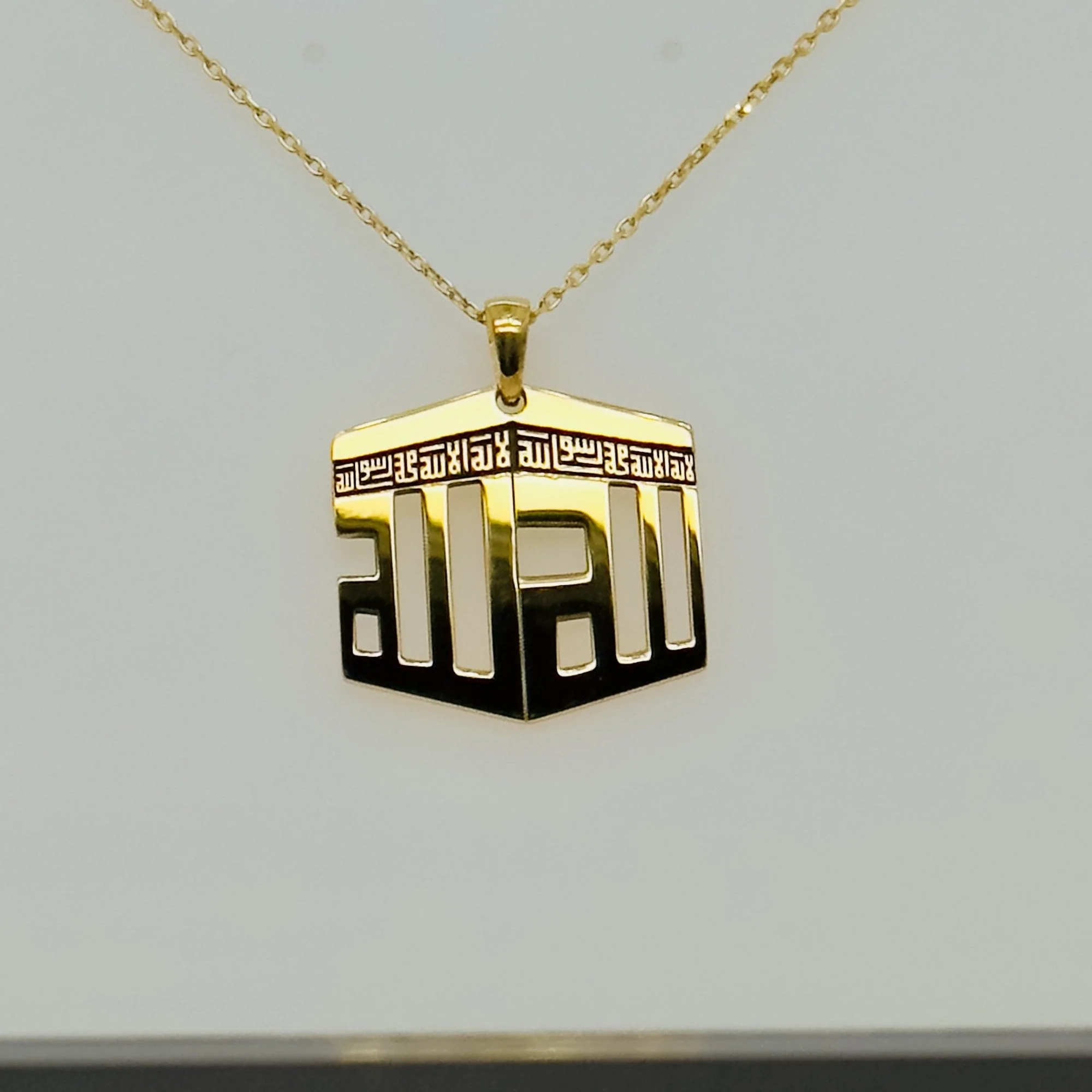 3D Kaaba Design Islamic Necklace - 18K Gold Plated Silver Pendant - Image 9