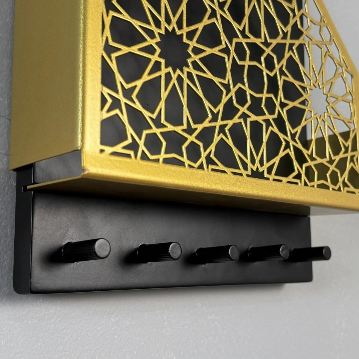 Metal Floating Quran Box and Rosary Hanger - Quran and Key Holder & Storage - Image 5